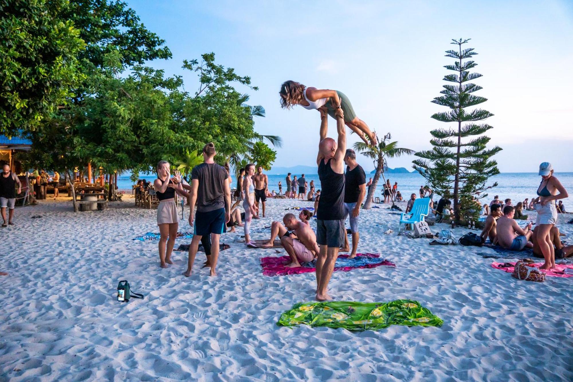 Bodega Koh Pha Ngan Beach Thongsala Exterior photo